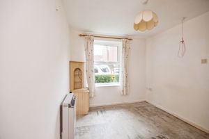BEDROOM- click for photo gallery
